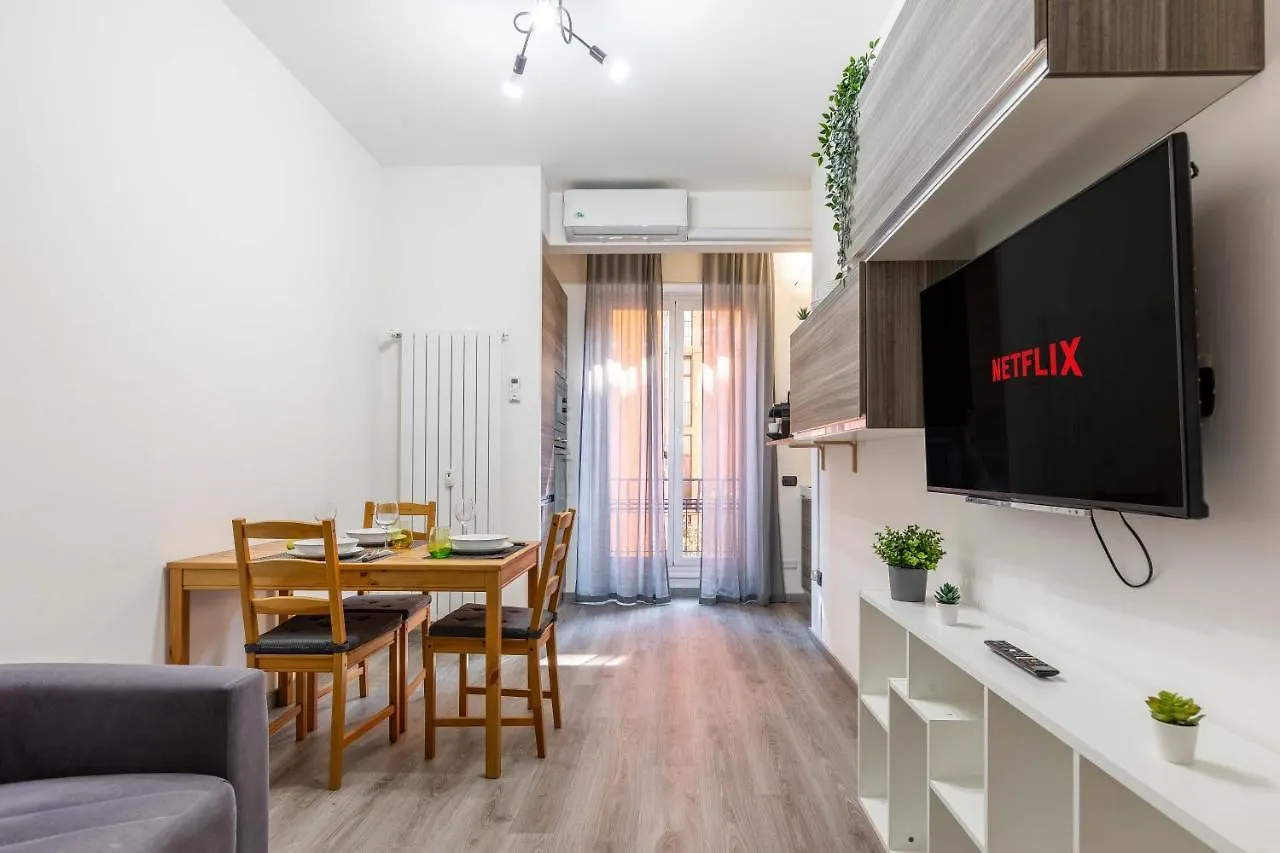 מילאנו Central Station & Duomo - Shopping District Apartment